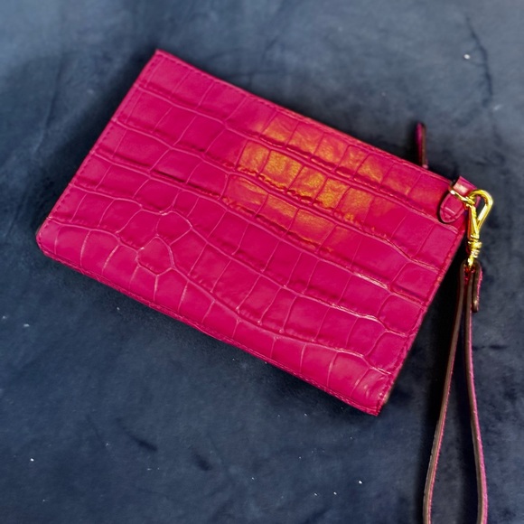 πRalph Lauren Fuchsia Croc-Embossed Wristletπππππππππππππππππππ - Picture 2 of 7